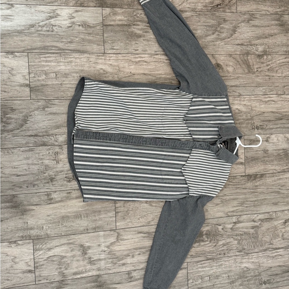 Roper Striped Gray Button-Up Shirt